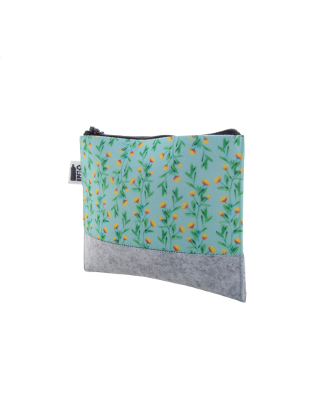 Kosmetická taštička na zakázku z plsti  velikost S